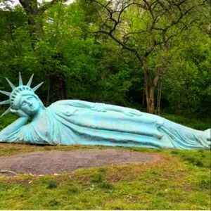 VIBES for WHAT FASHION IS : FREEDOM